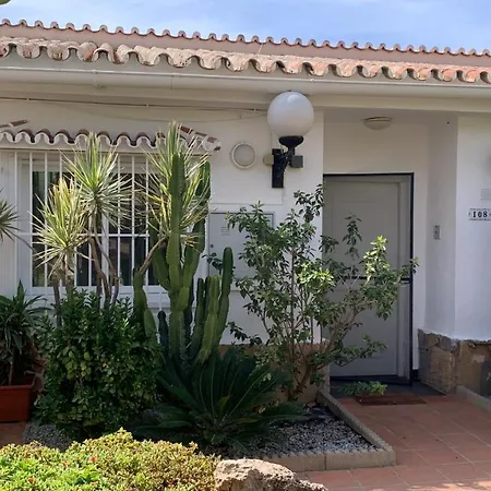Beach Bungalow Holiday home *